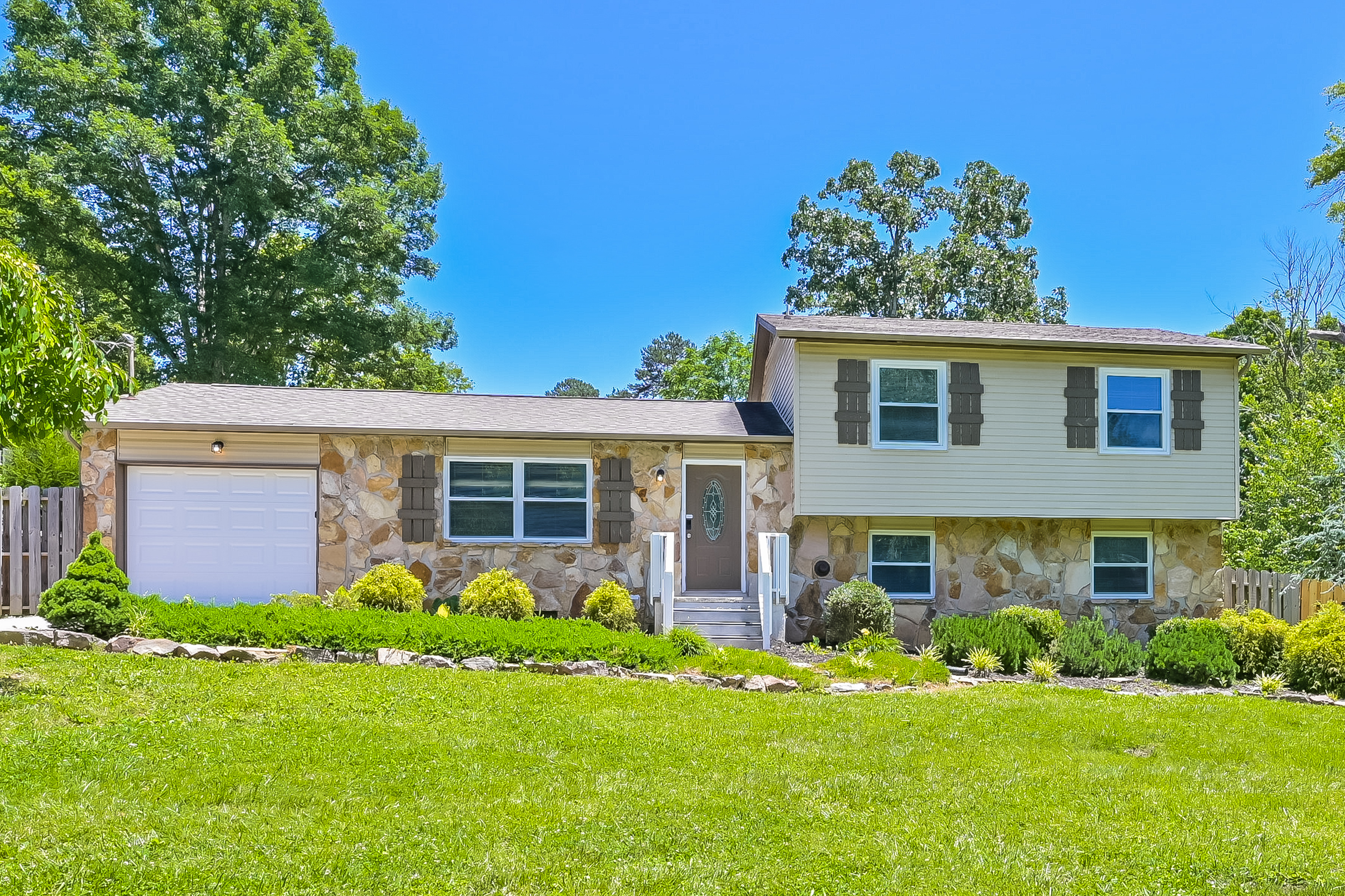 5712 BLUEWOOD LN KNOXVILLE, TN 37921